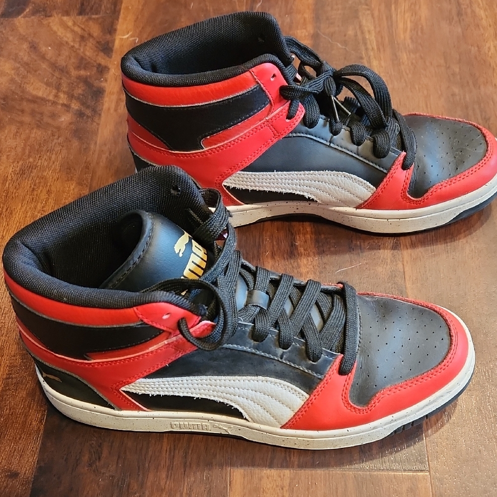 Puma,8, Black and Red High-Top Sneakers